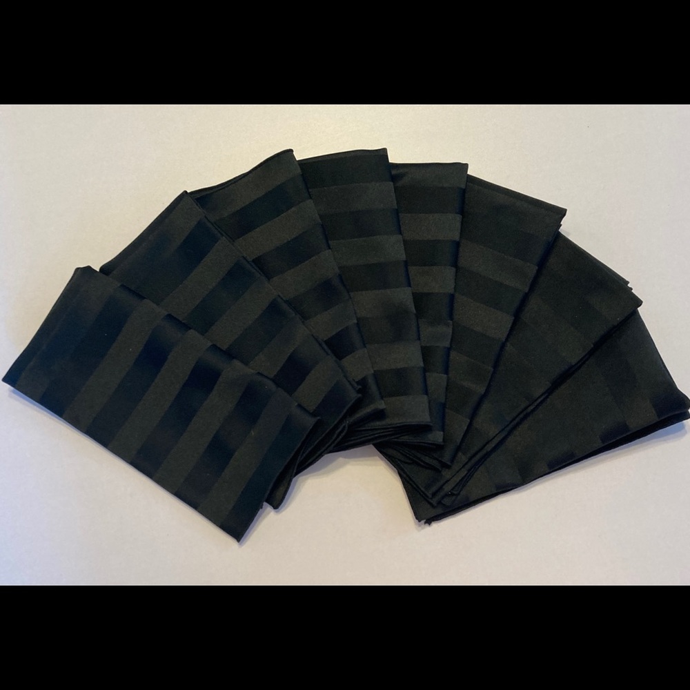 (8) Dinner Table Napkins